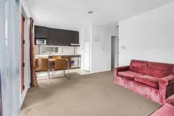 2/18 Lorne Street, Melville