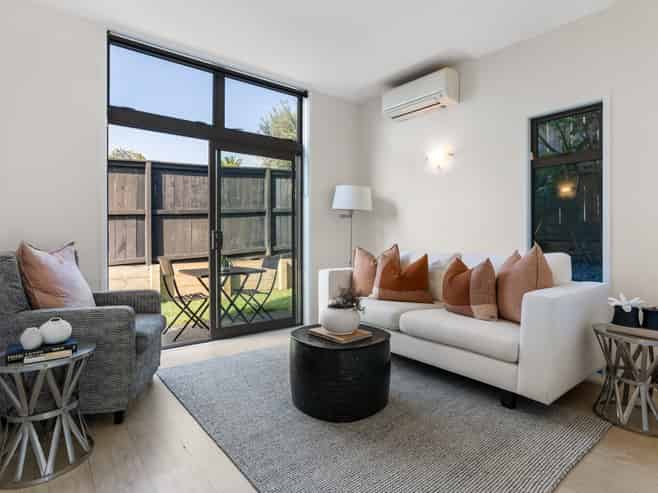 10 Station Street, Hobsonville