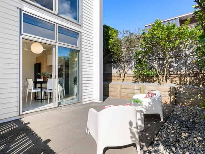 10 Station Street, Hobsonville