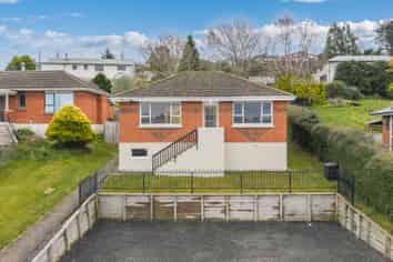 301 Main South Road, Green Island