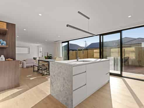 32 Hawthorne Street, Strowan