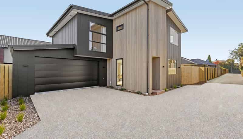 32 Hawthorne Street, Strowan