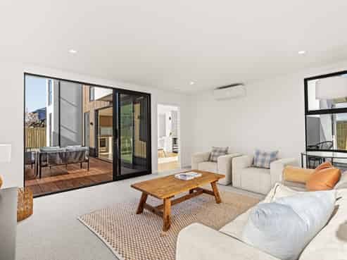 32A Hawthorne Street, Strowan