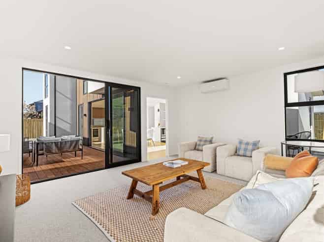 32A Hawthorne Street, Strowan