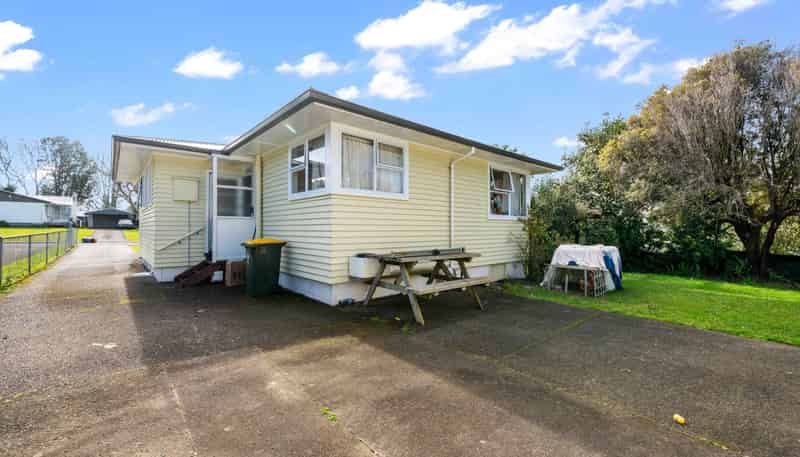 16 Eden Street, Mangere East