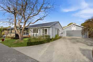 16 Willis Place, Spreydon