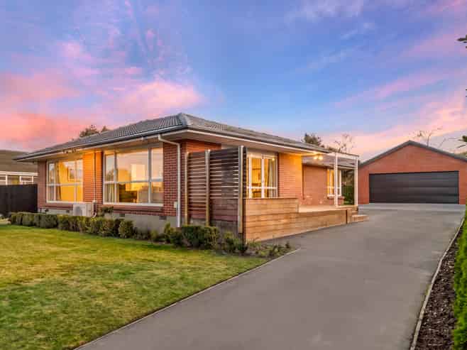23 Sevenoaks Drive, Burnside