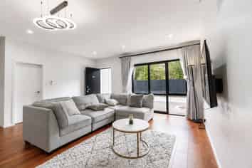 18D Pinewood Street, Avondale