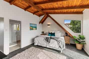 38 Thorburn Avenue, Red Beach