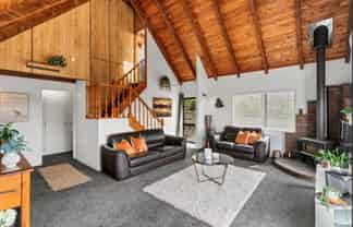 38 Thorburn Avenue, Red Beach