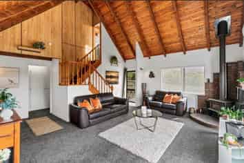 38 Thorburn Avenue, Red Beach