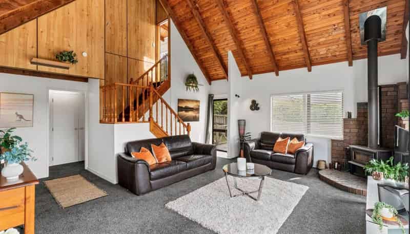 38 Thorburn Avenue, Red Beach