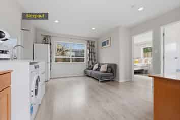 9 Claresholm Place, Mangere Bridge