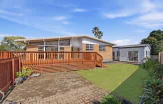 9 Claresholm Place, Mangere Bridge