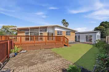 9 Claresholm Place, Mangere Bridge