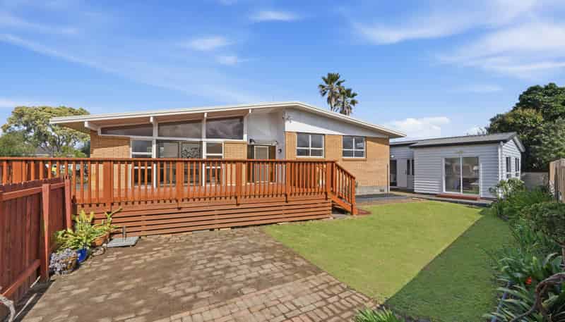 9 Claresholm Place, Mangere Bridge
