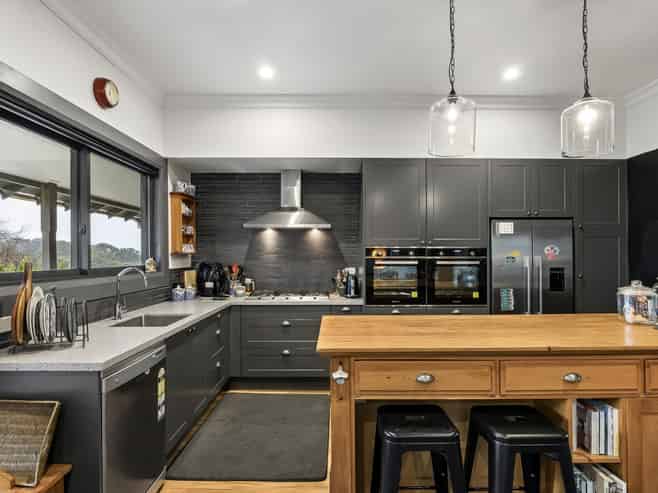 53 Pacific Street, Roslyn