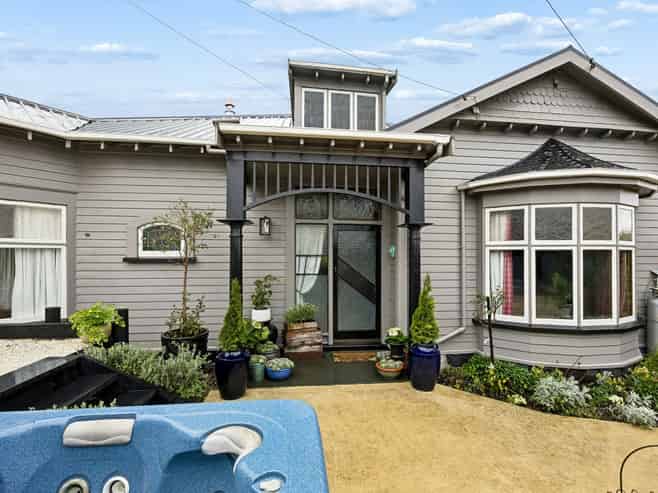 53 Pacific Street, Roslyn