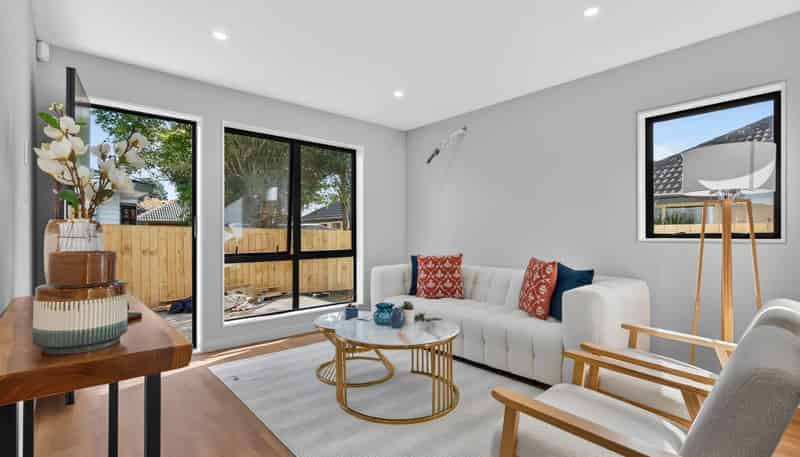 2/18 Airfield Road, Takanini