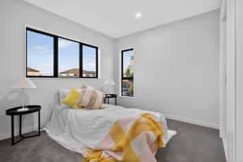 2/18 Airfield Road, Takanini