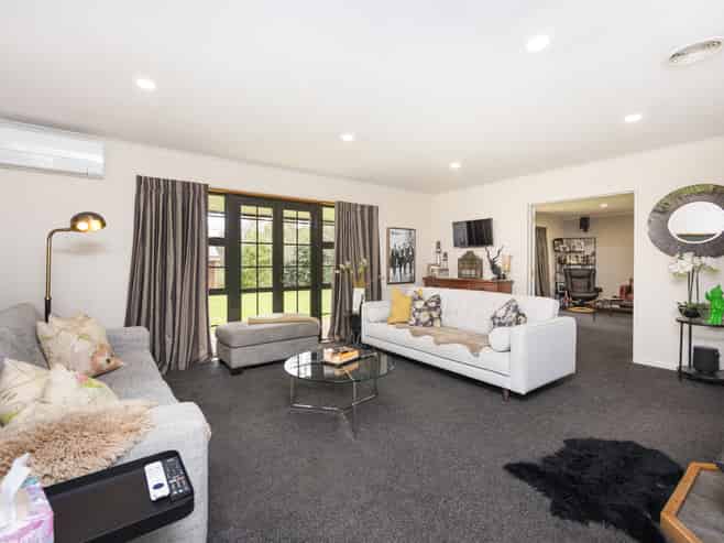 320 Aokautere Drive, Aokautere