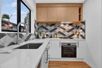 4/18 Airfield Road, Takanini