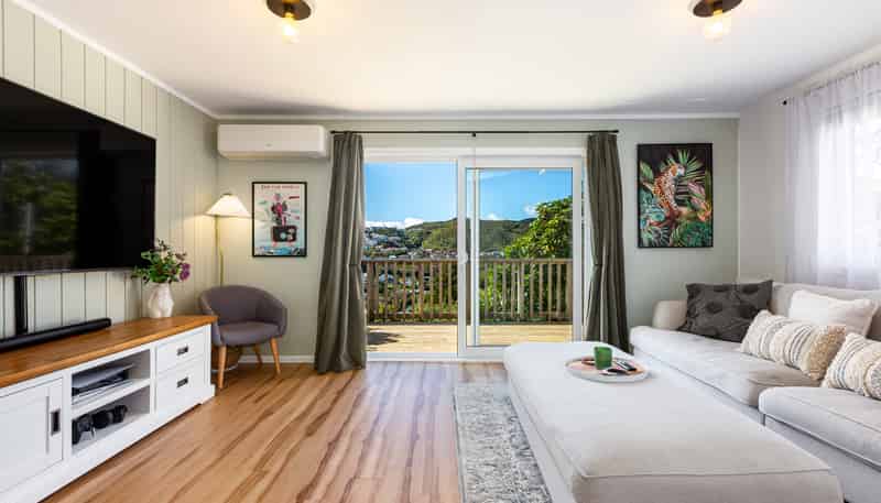 1/107 Allington Road, Karori