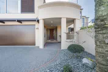 20A Grand Vue Road, Kawaha Point