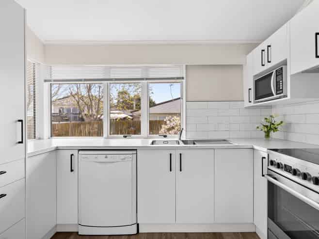 12 Bennelong Place, Havelock North
