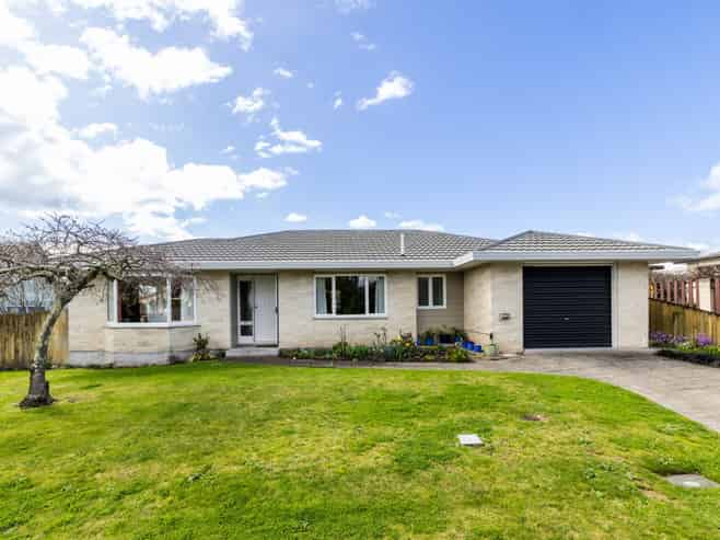12 Bennelong Place, Havelock North