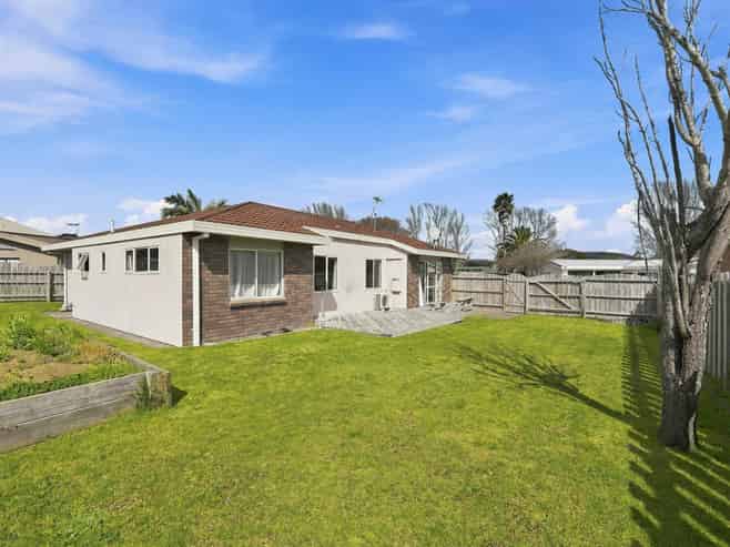19 Barbara Grove, Papamoa