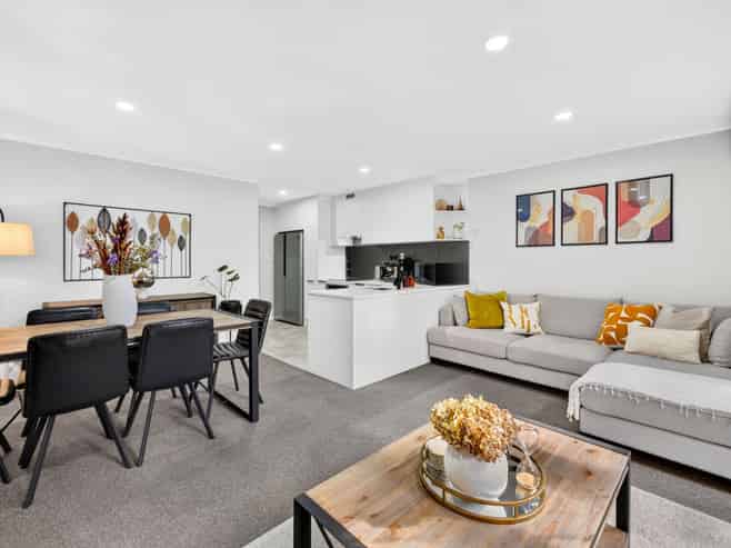 11/17 Harbour View Road, TE ATATU PENINSULA
