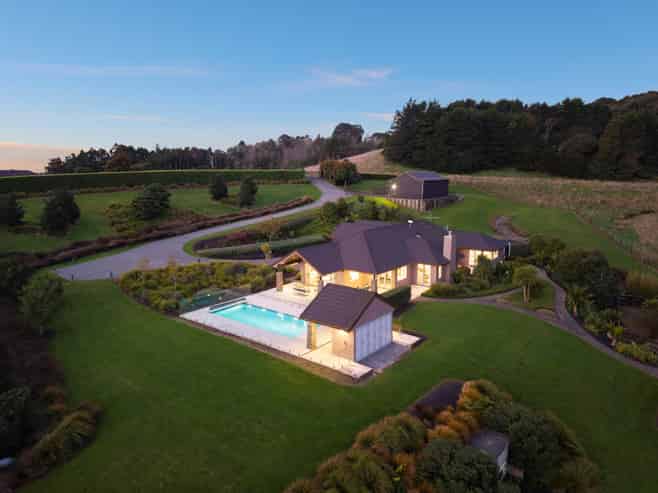 359 MacWhinney Drive, Drury