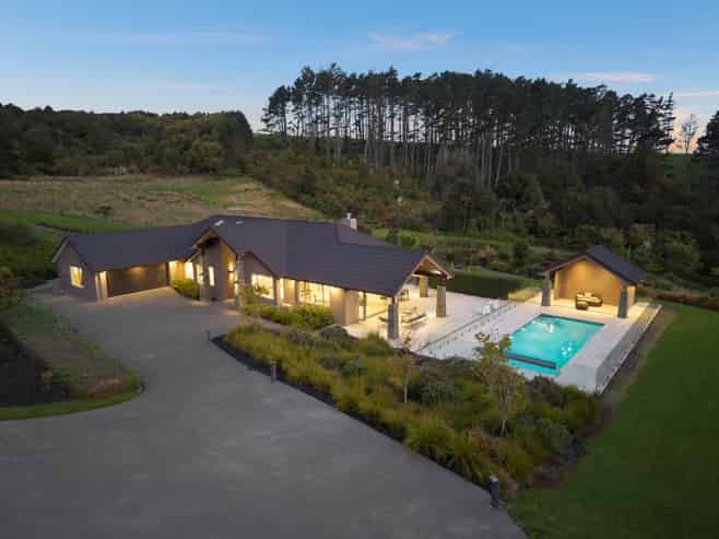 359 MacWhinney Drive, Drury