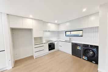 E/72 Ocean View Road, Northcote