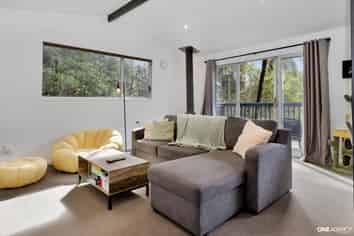 470C Stokes Valley Road, Stokes Valley