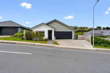 142 Waipounamu Drive, Kelson