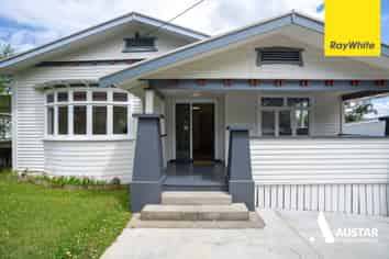 9 Hutchinson Avenue, New Lynn