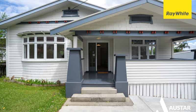 9 Hutchinson Avenue, New Lynn
