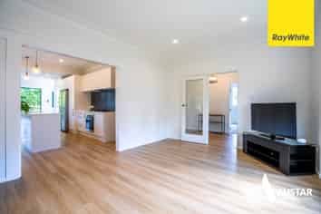 9 Hutchinson Avenue, New Lynn