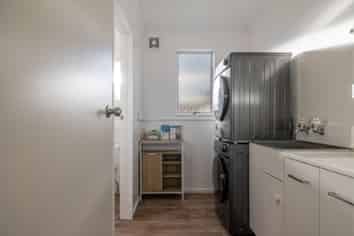 Manawatu / Whanganui - Address withheld