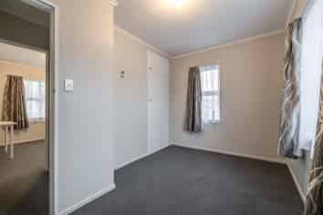 Manawatu / Whanganui - Address withheld