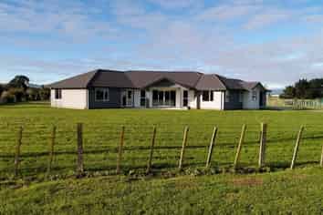 Manawatu / Whanganui - Address withheld