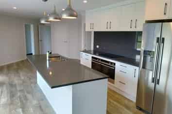 Manawatu / Whanganui - Address withheld