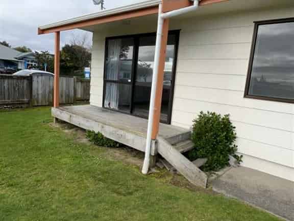 Manawatu / Whanganui - Address withheld