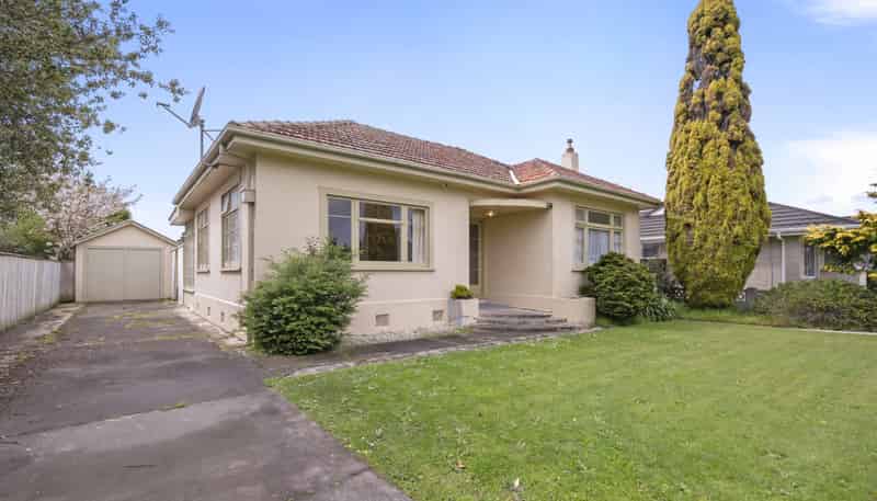19 Rangitira Avenue, Palmerston North Central