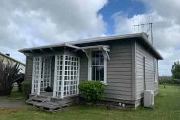 36 Wings Line, Marton
