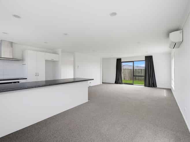 63 Carroll place, Owhata