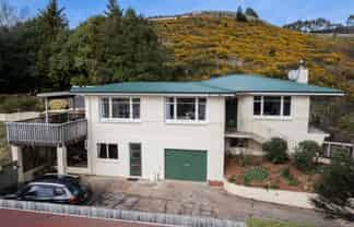 8 Roy Crescent, Concord