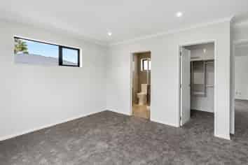 18 Calvert Avenue, Mangere East